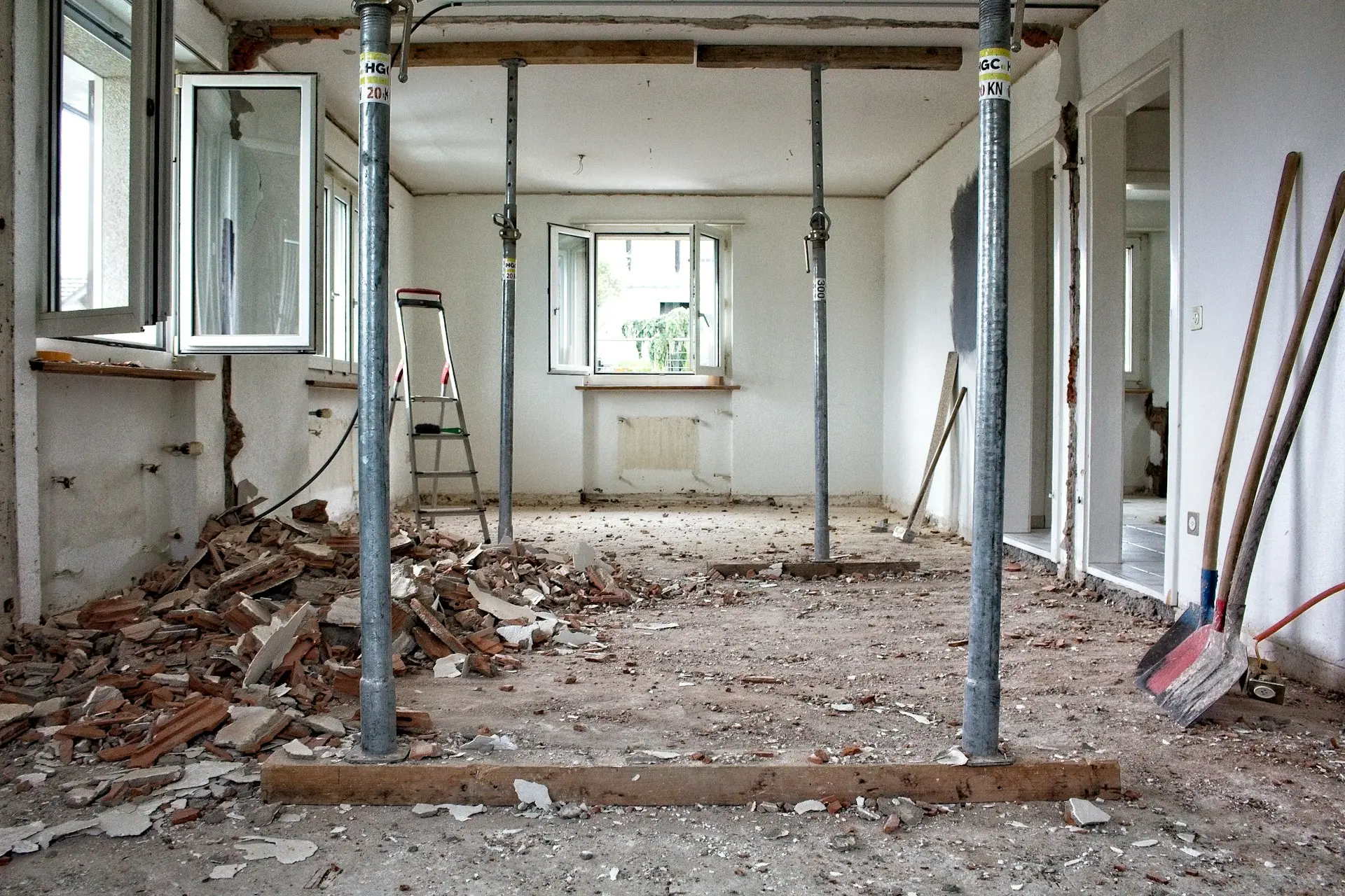 Handwerker bei Sanierung